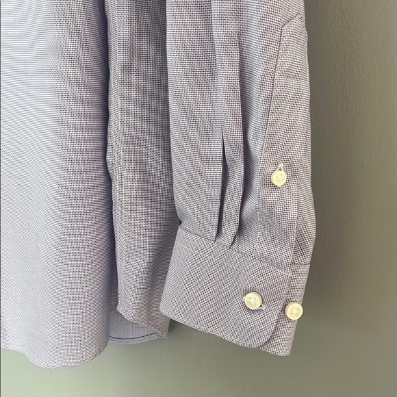 Men's Purple Dress Shirt - Picture 3 of 9